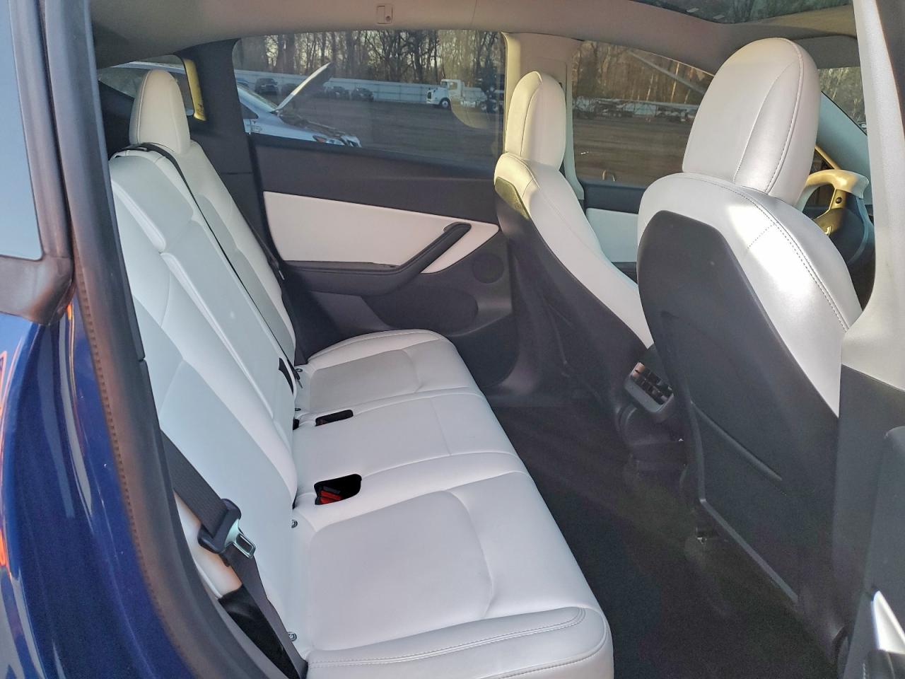 2021 Model y VIN 5YJYGDEF5MF209390 photo 10