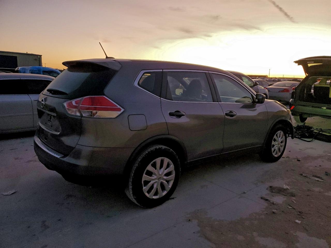 2016 Niss Rogue VIN KNMAT2MT6GP592923 photo 3