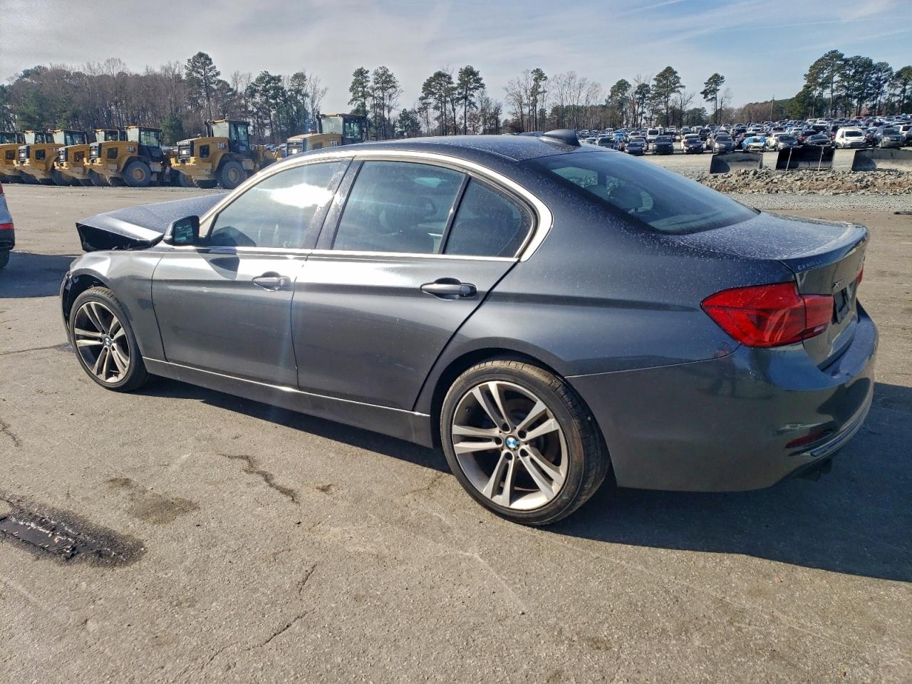 2017 BMW 3 series VIN WBA8D9G52HNU58423 photo 2