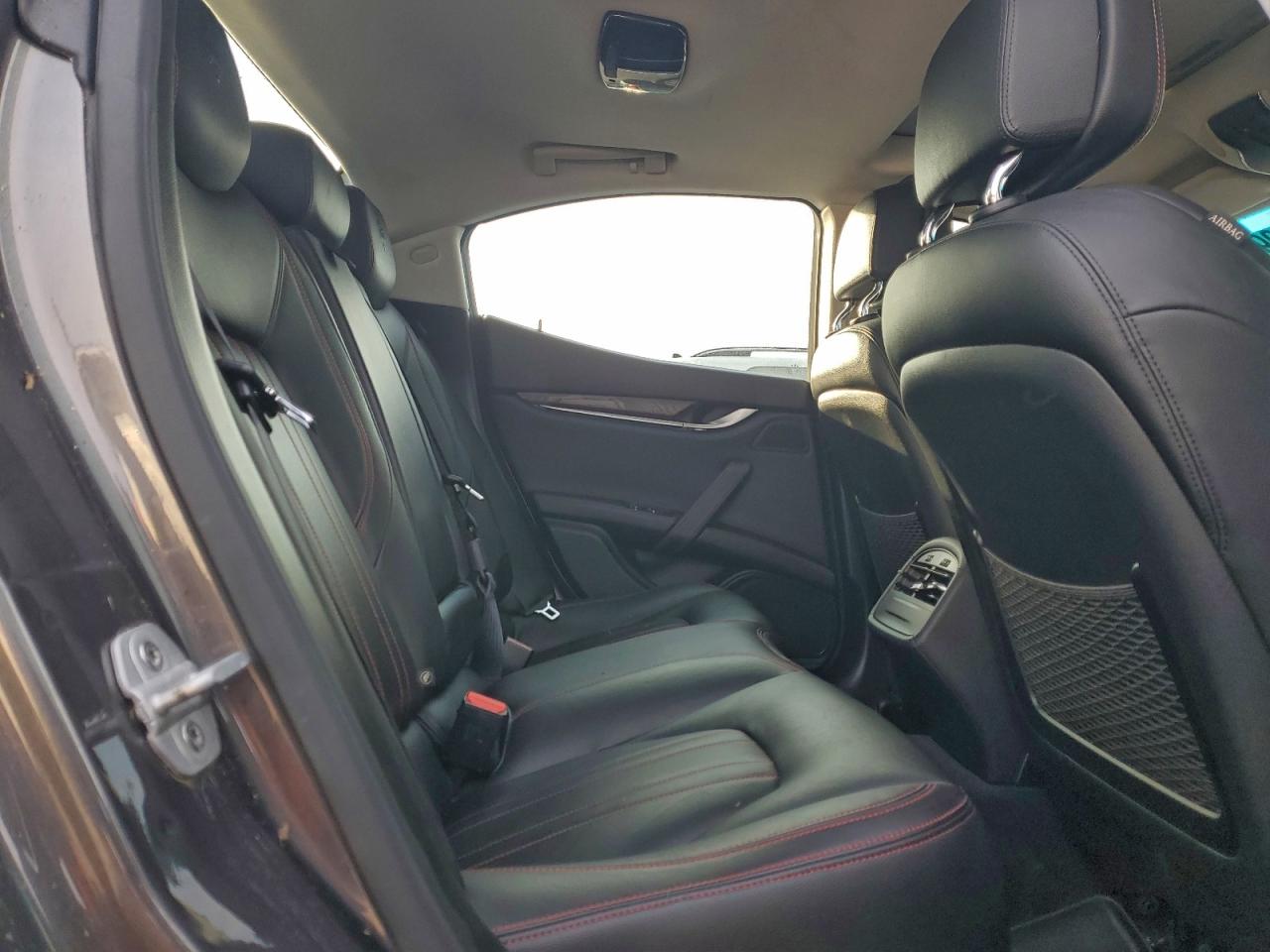 2016 Maserati All models VIN ZAM57RTA7G1183780 photo 10