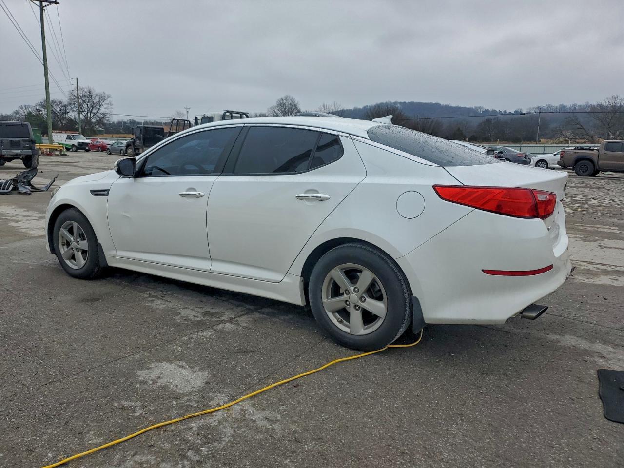 2014 Kia Optima VIN 5XXGM4A70EG277632 photo 2