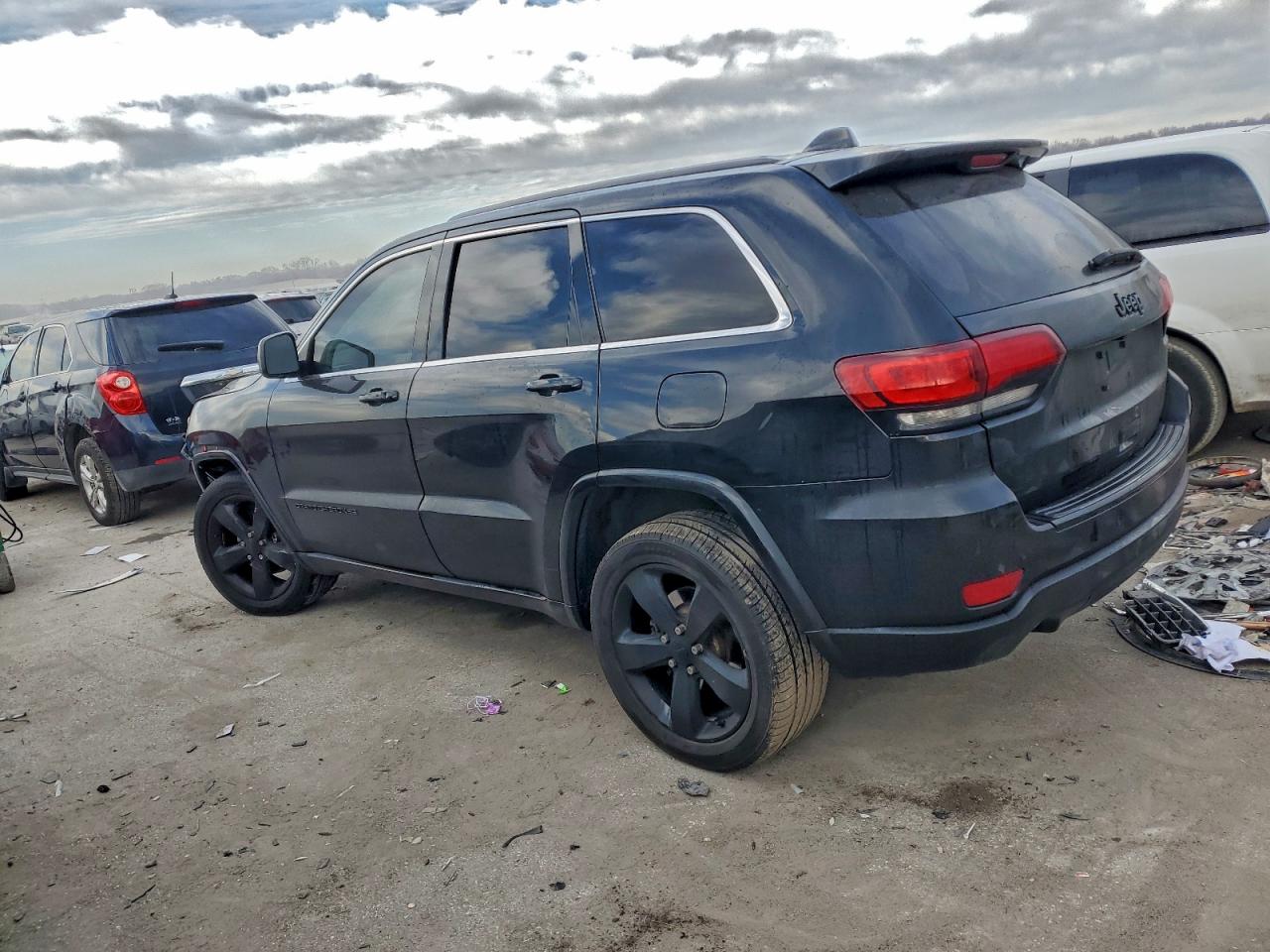 2015 Jeep Grand cher VIN 1C4RJFAG3FC189897 photo 2