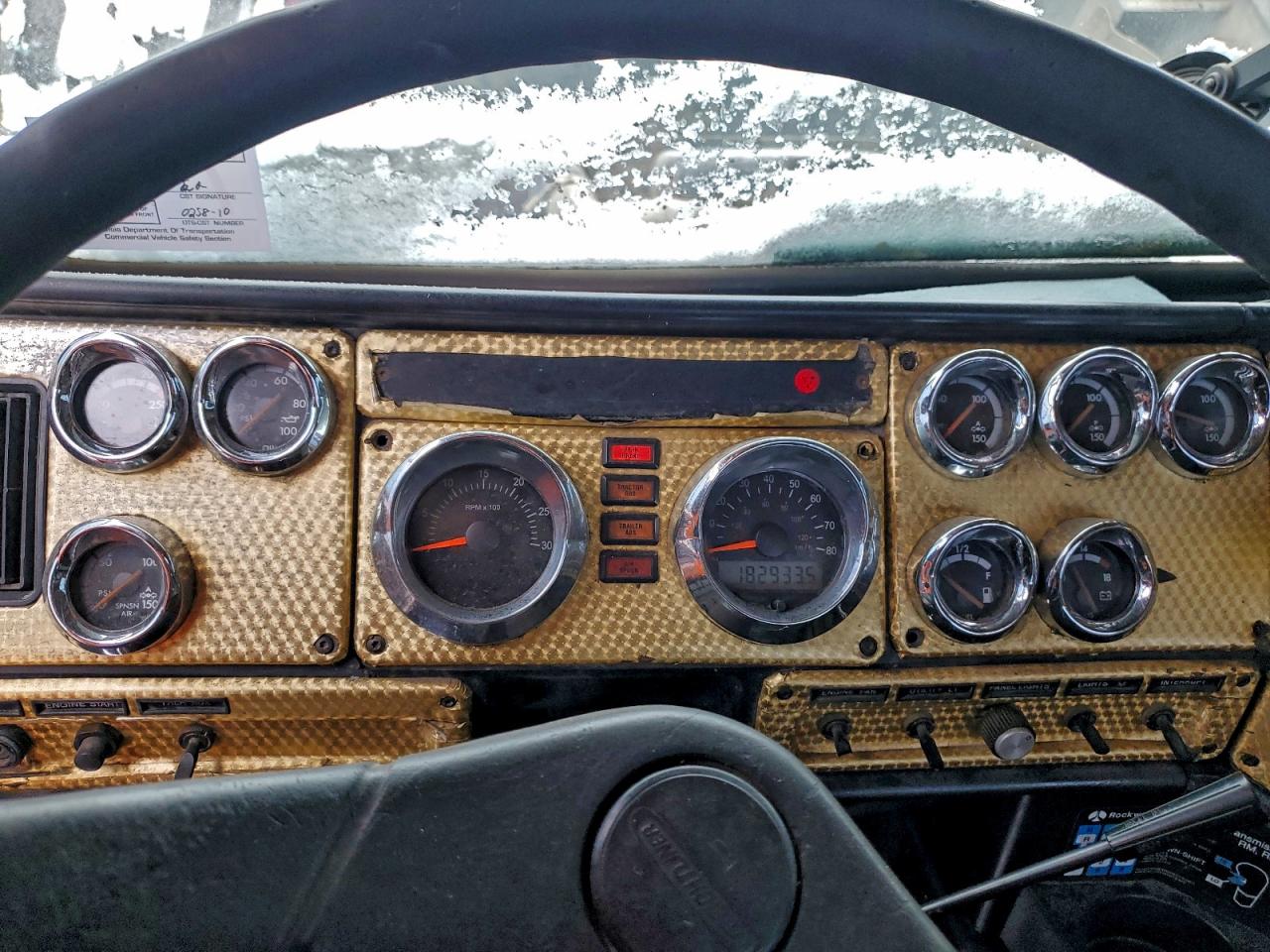 1998 FREIGHTLINER All other VIN 2FUPFEDB4WA948879 photo 8