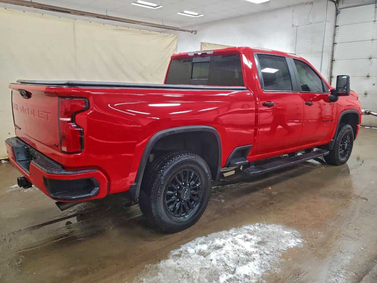 2024 Chevrolet All models VIN 2GC4YNE71R1268778 photo 3