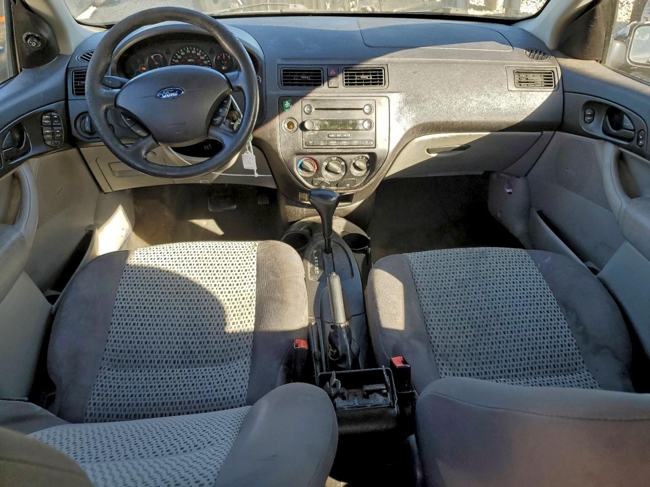2006 Ford Focus VIN 1FAHP34N06W249979 photo 8