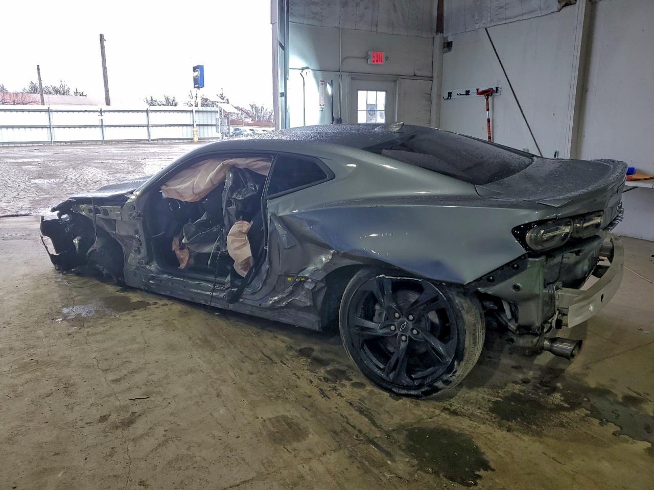 2020 Chevrolet Camaro VIN 1G1FB1RS0L0133398 photo 2