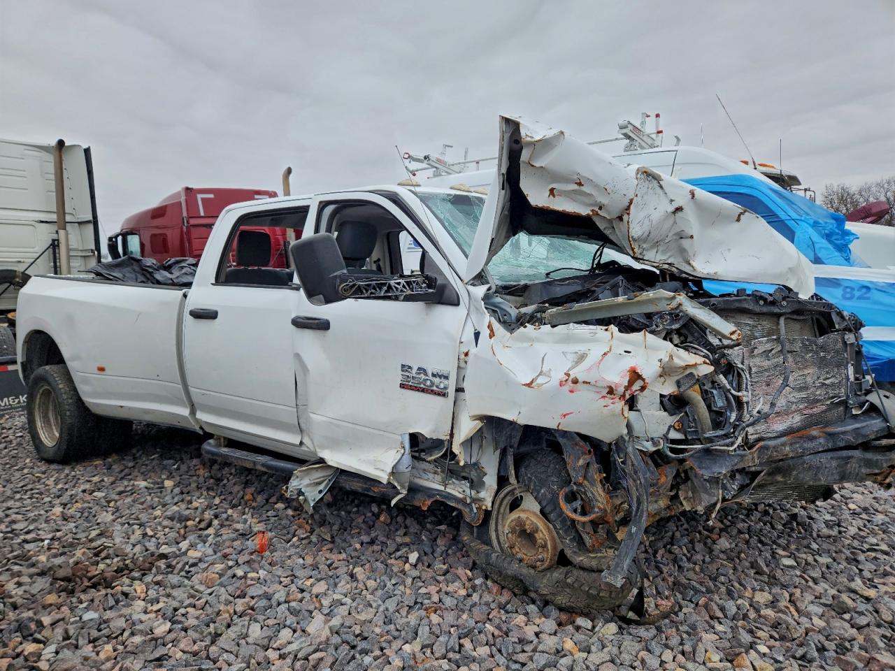 2013 Ram All models VIN 3C63RRGL2DG556083 photo 4