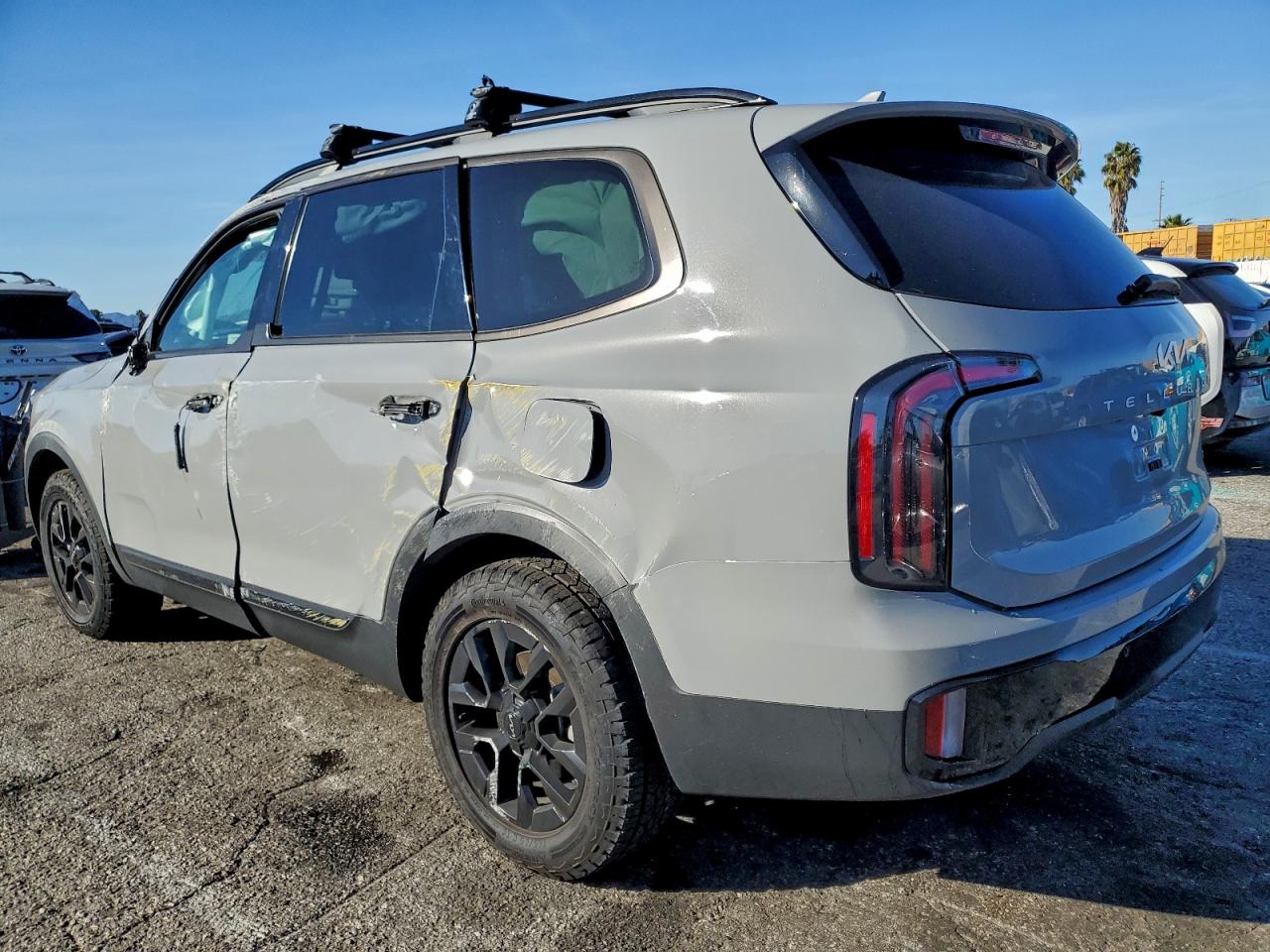 2024 Kia Telluride VIN 5XYP5DGC9RG537822 photo 2