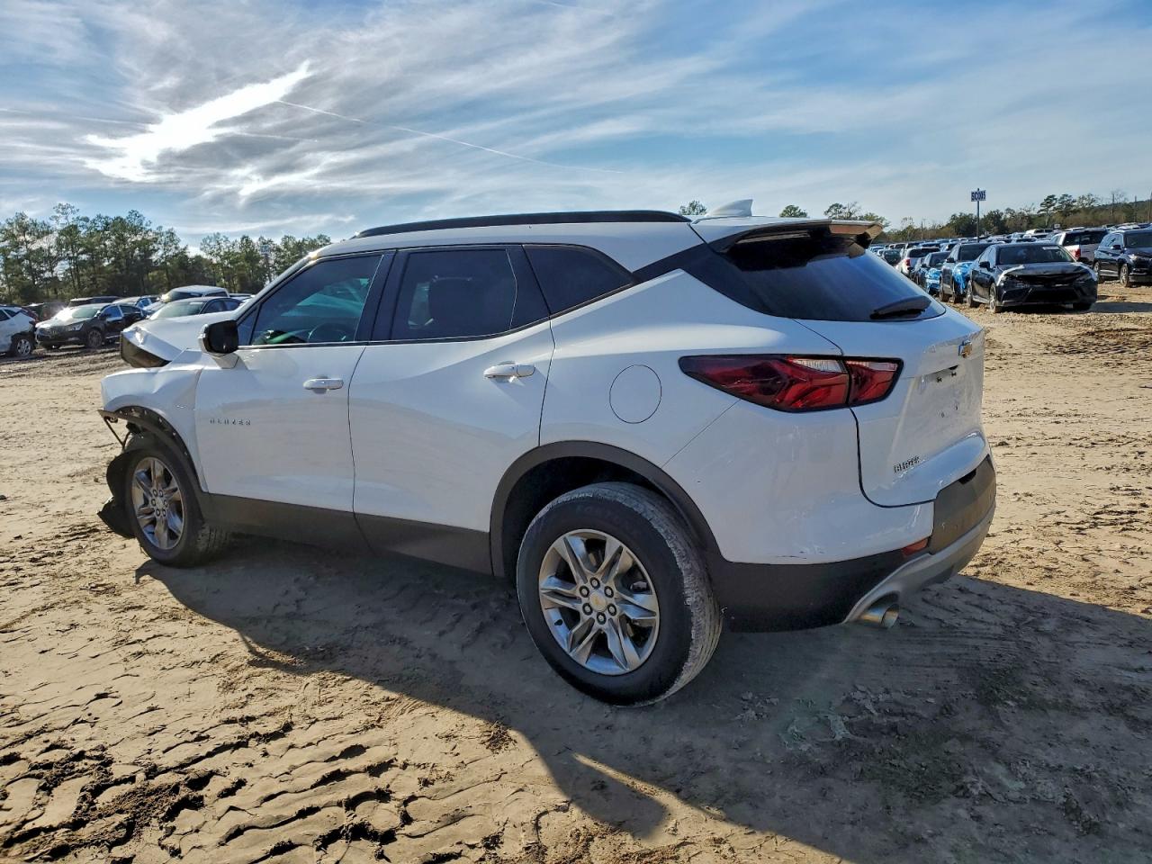 2021 Chevrolet Blazer VIN 3GNKBDRS6MS510292 photo 2