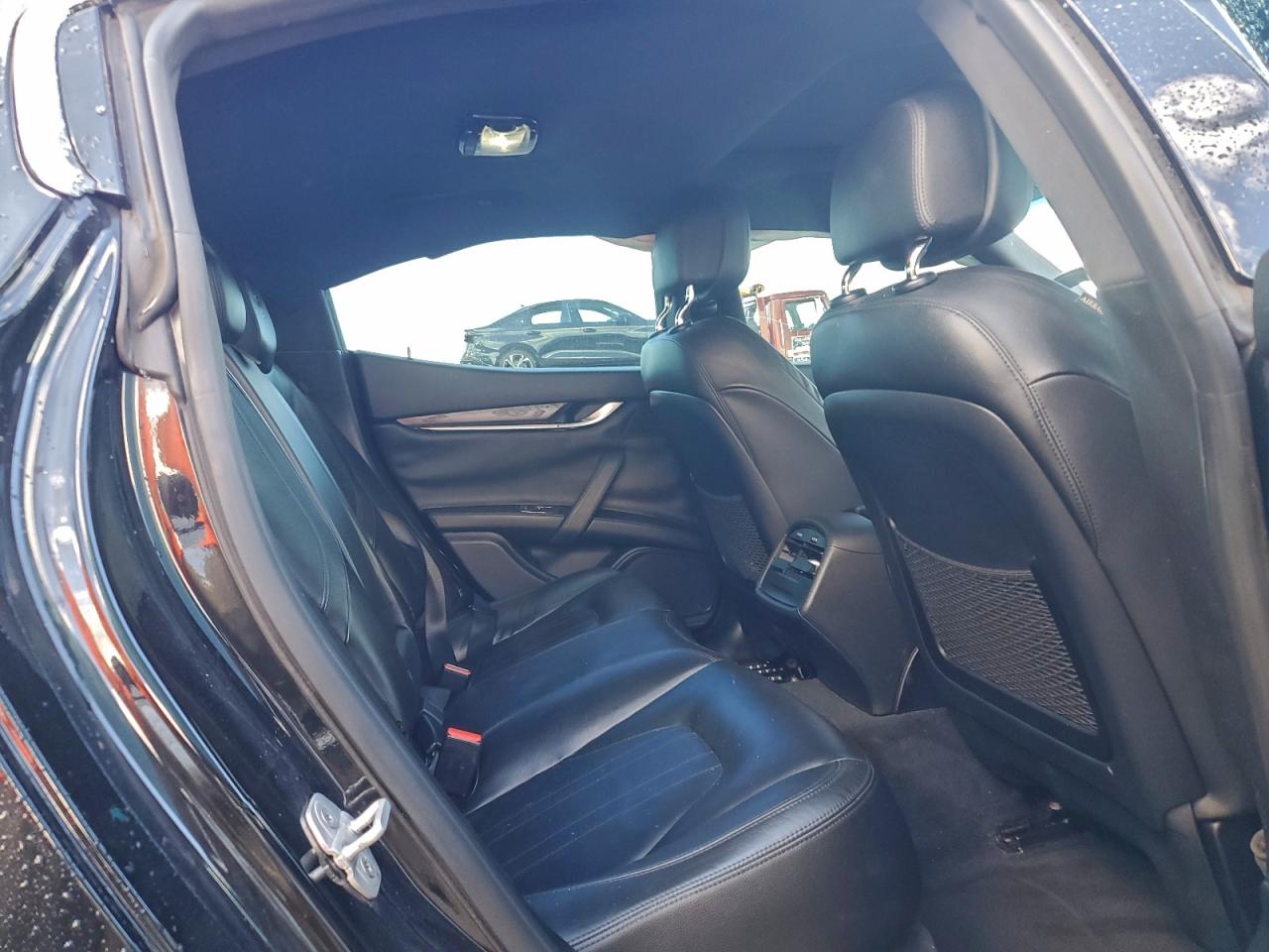 2016 Maserati All models VIN ZAM57RTA3G1177328 photo 10