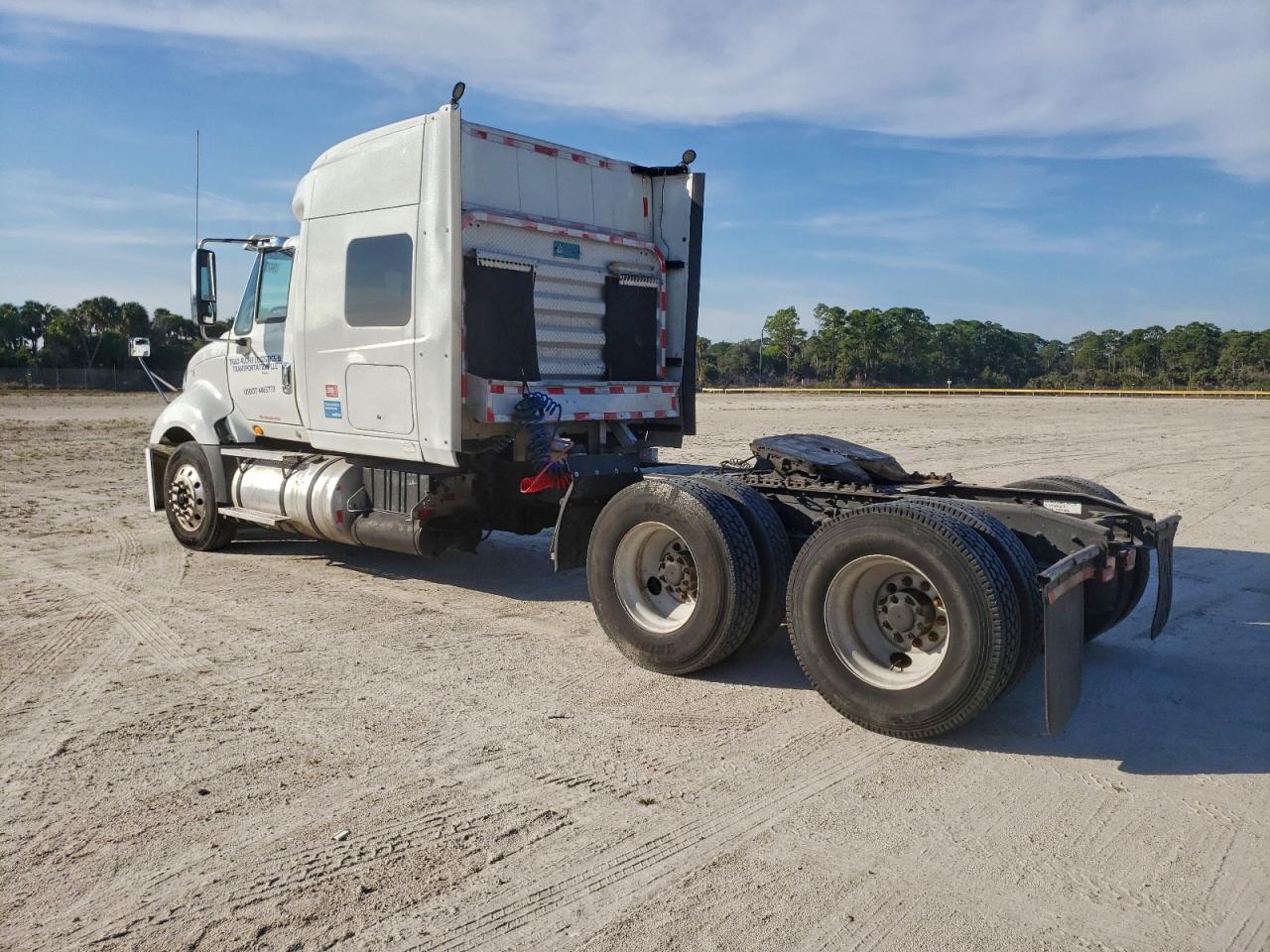 2012 International All models VIN 3HSDJSJR6CN619941 photo 3