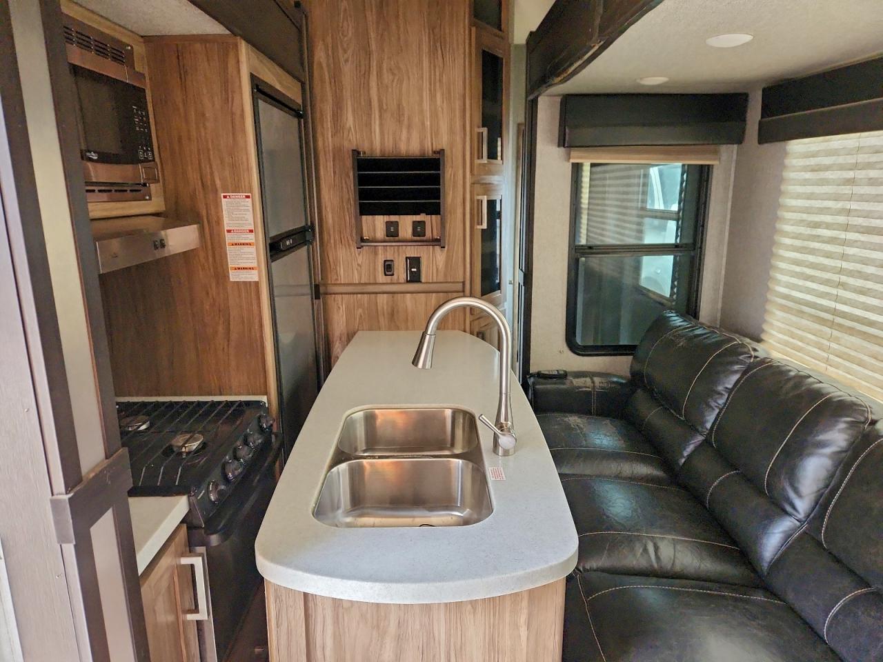 2018 KEYSTONE Unknown VIN 4YDT37022JZ996412 photo 9