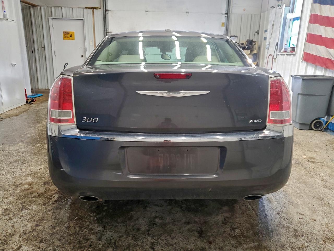 2014 Chrysler 300 VIN 2C3CCARGXEH120390 photo 6