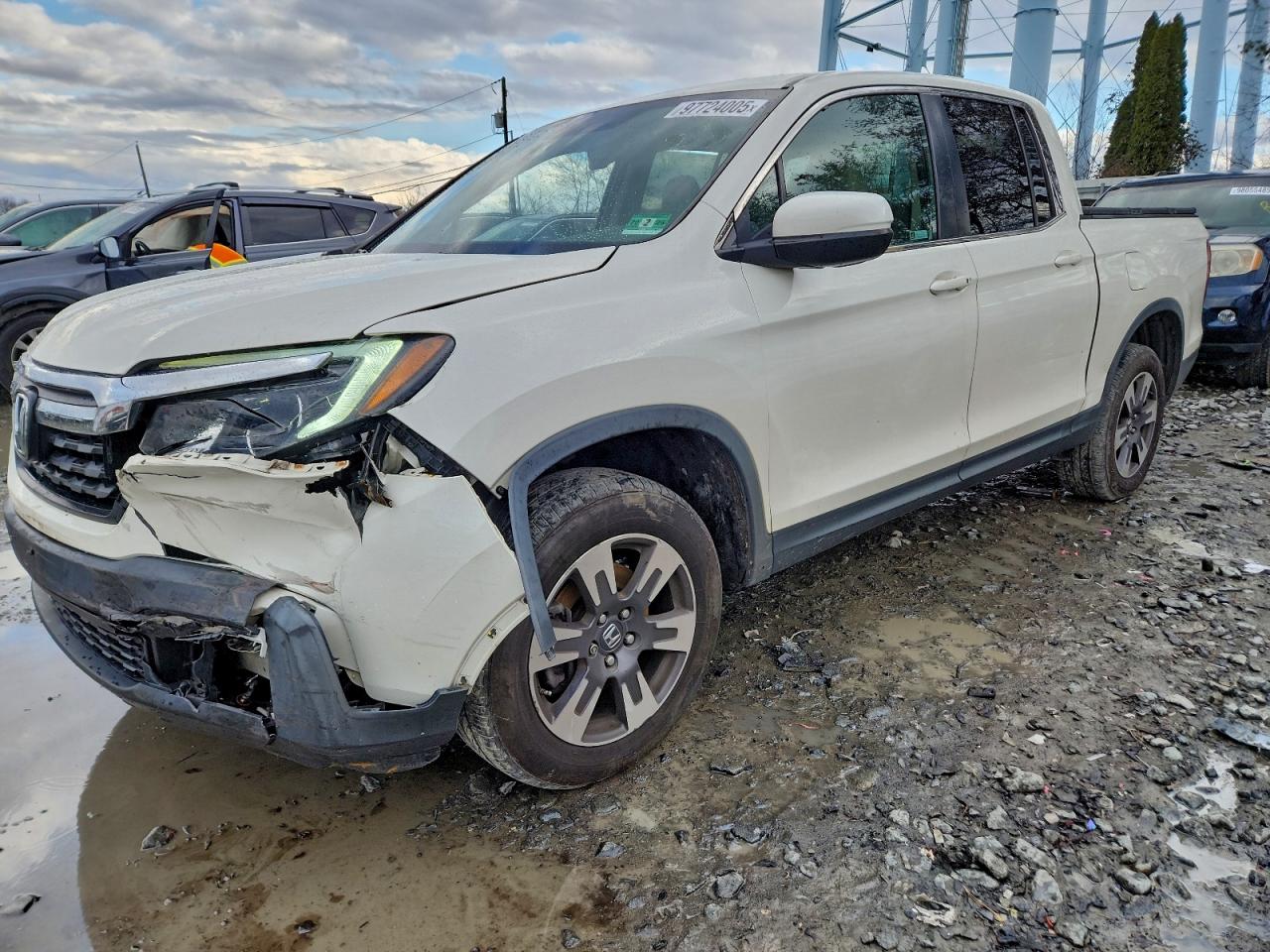 2018 Honda Ridgeline VIN 5FPYK3F65JB008356 photo 1