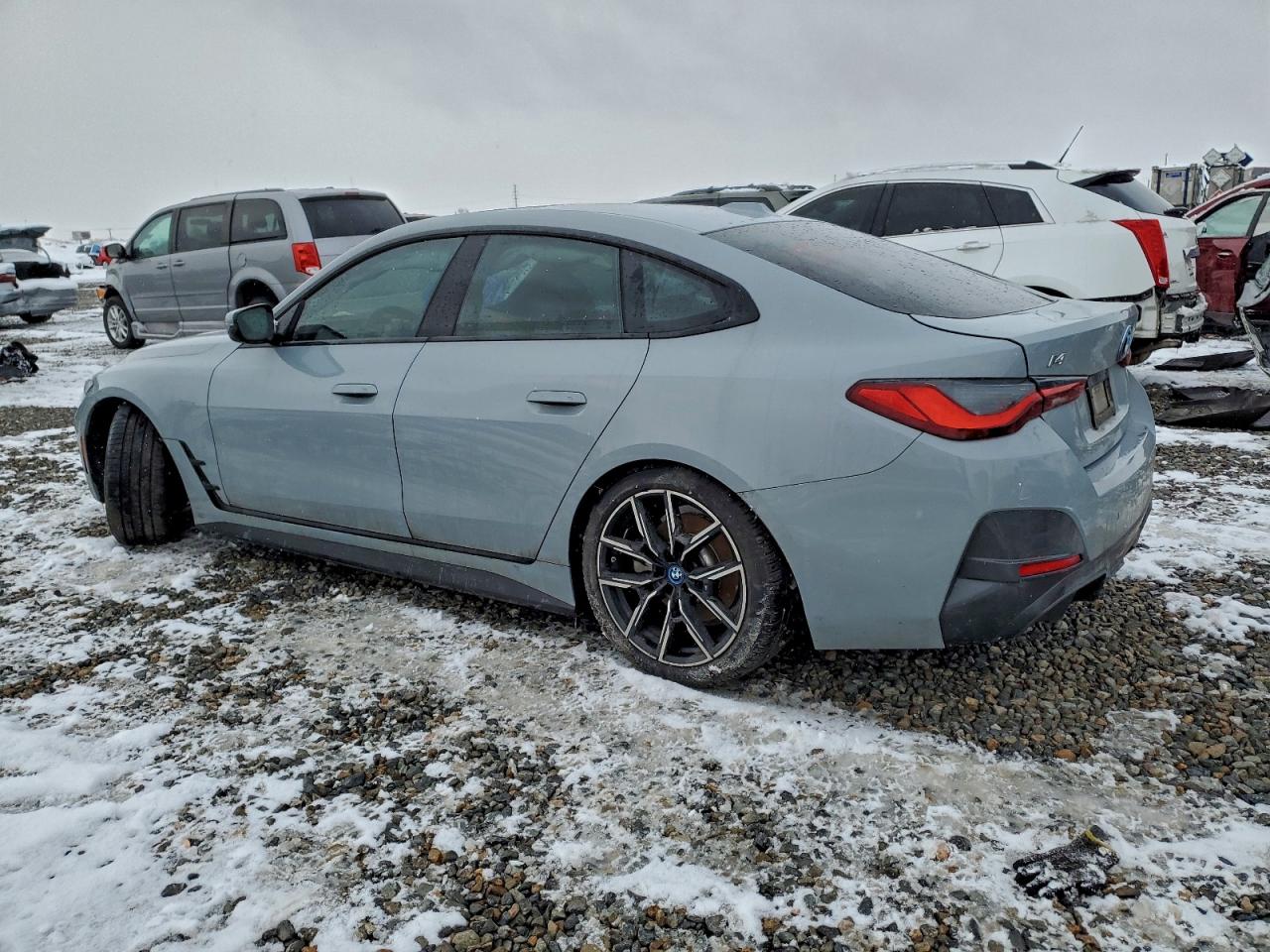 2024 BMW I4 xdrive VIN WBY83FB03RFS88261 photo 2