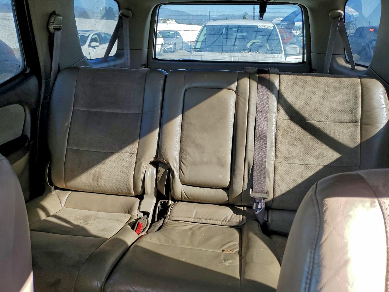 2001 Toyota Sequoia VIN 5TDZT34A61S033215 photo 10