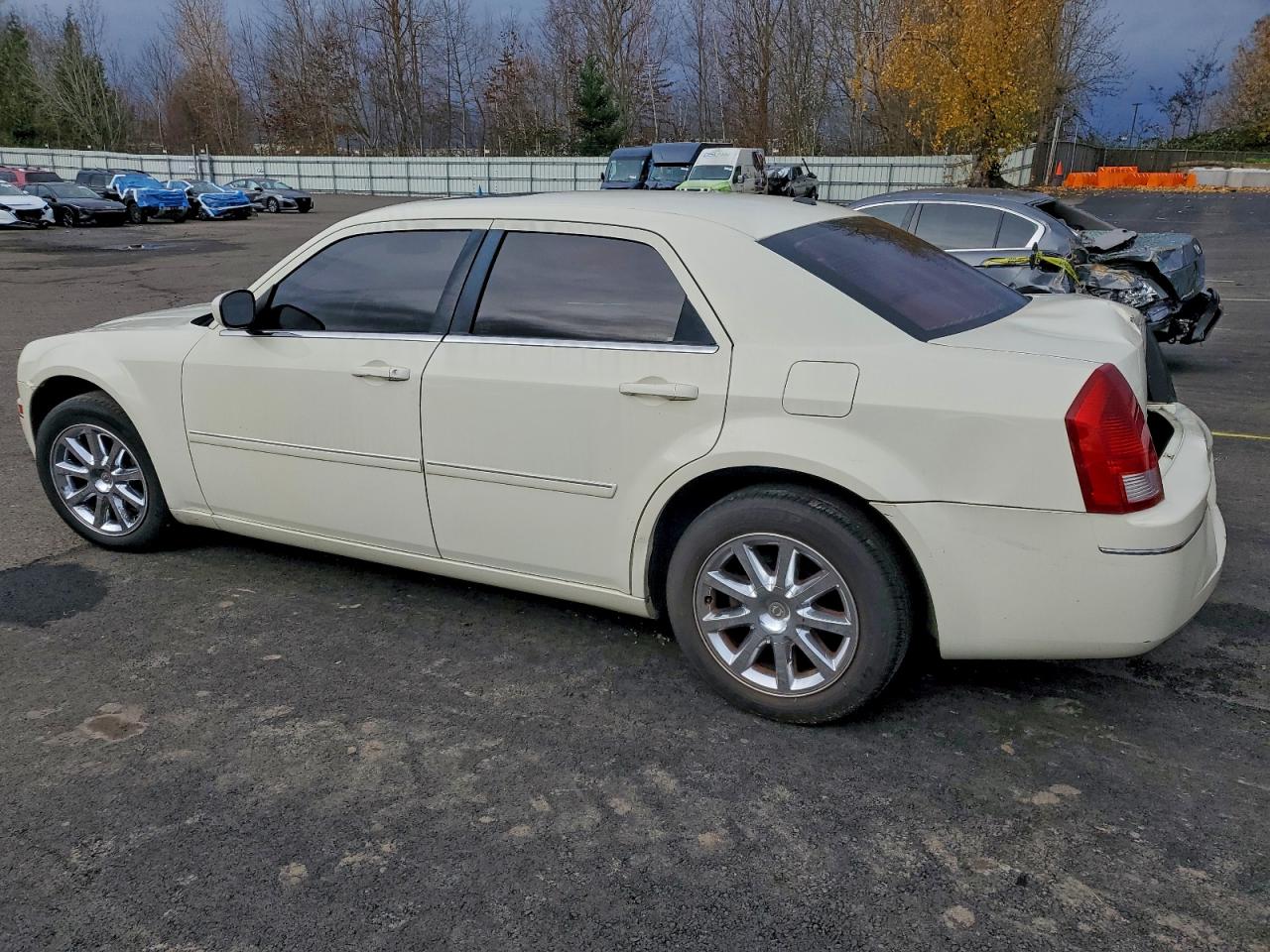 2007 Chrysler 300 VIN 2C3KA53G27H900551 photo 2
