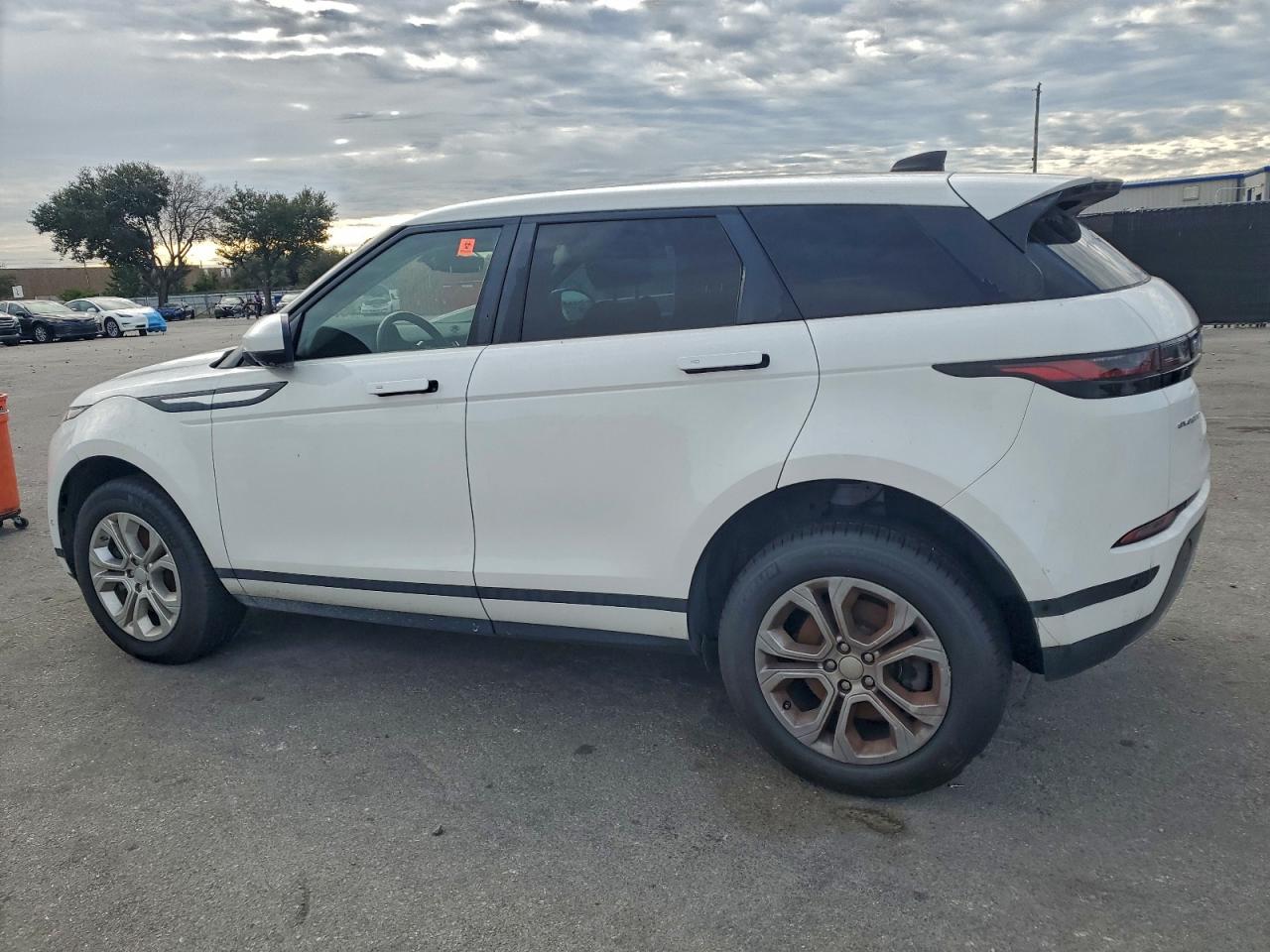 2021 Land Rangerover VIN SALZJ2FX5MH130277 photo 2