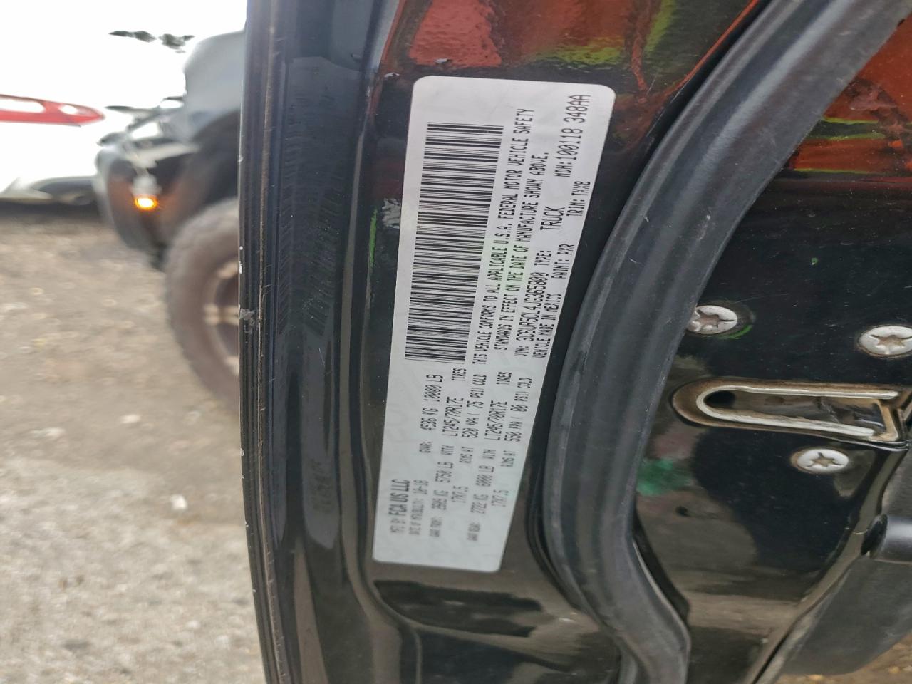 2018 Ram All models VIN 3C6UR5CL4JG365800 photo 12