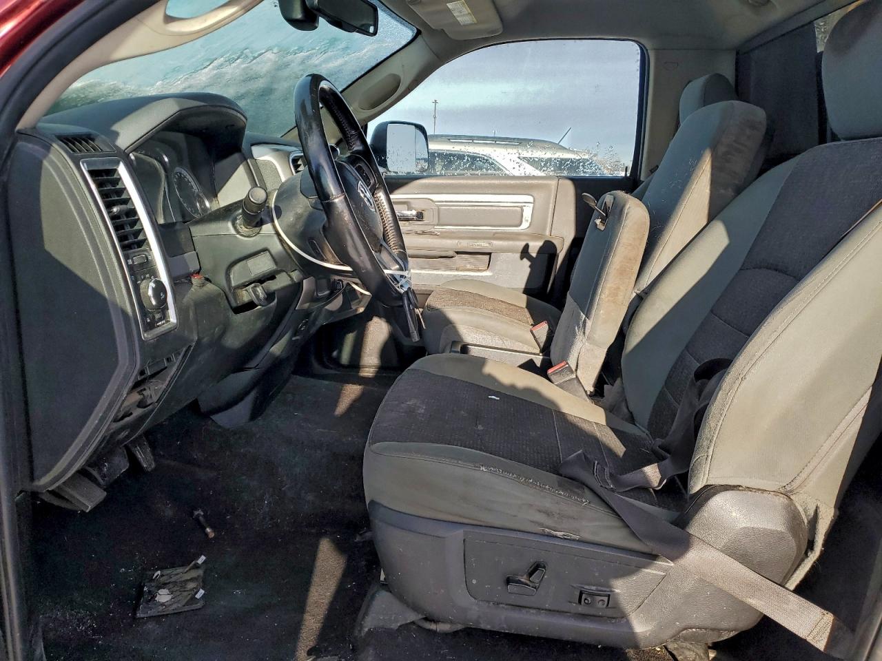 2018 Ram All models VIN 3C6LR5BTXJG251717 photo 7