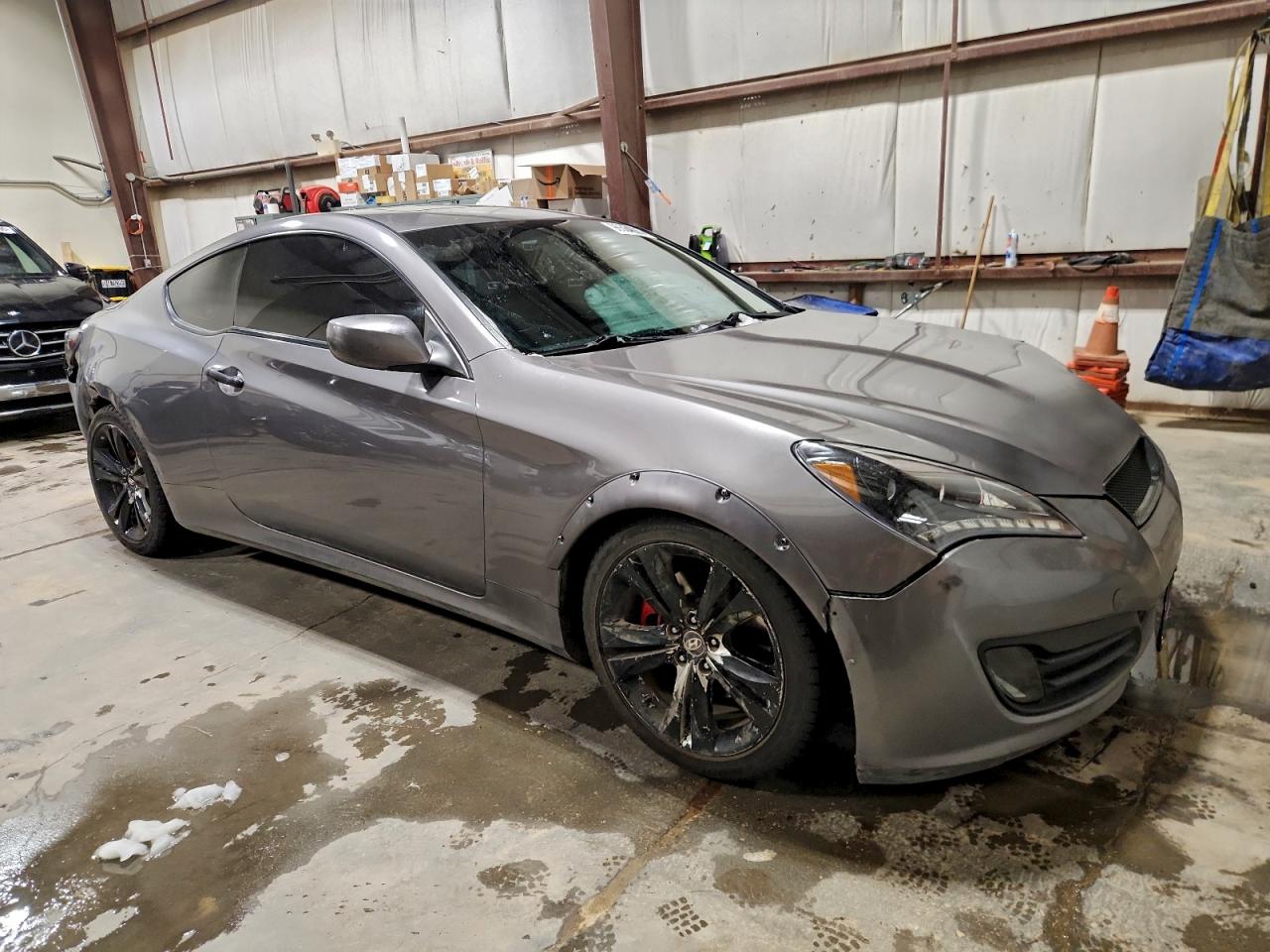 2011 Hyundai Genesis VIN KMHHT6KD2BU060141 photo 4