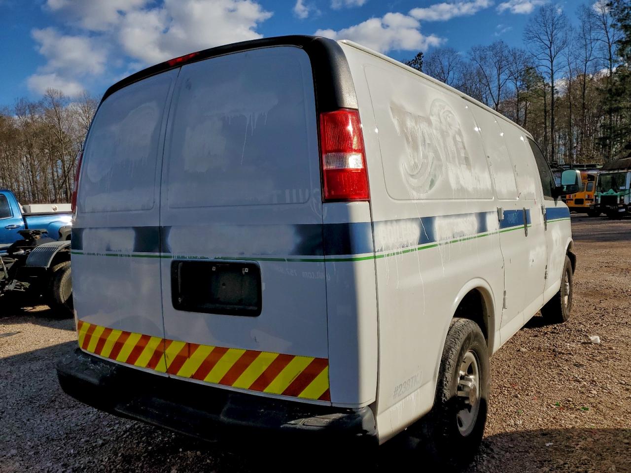 2020 CHEV Express VIN 1GCWGAFP4L1160851 photo 3