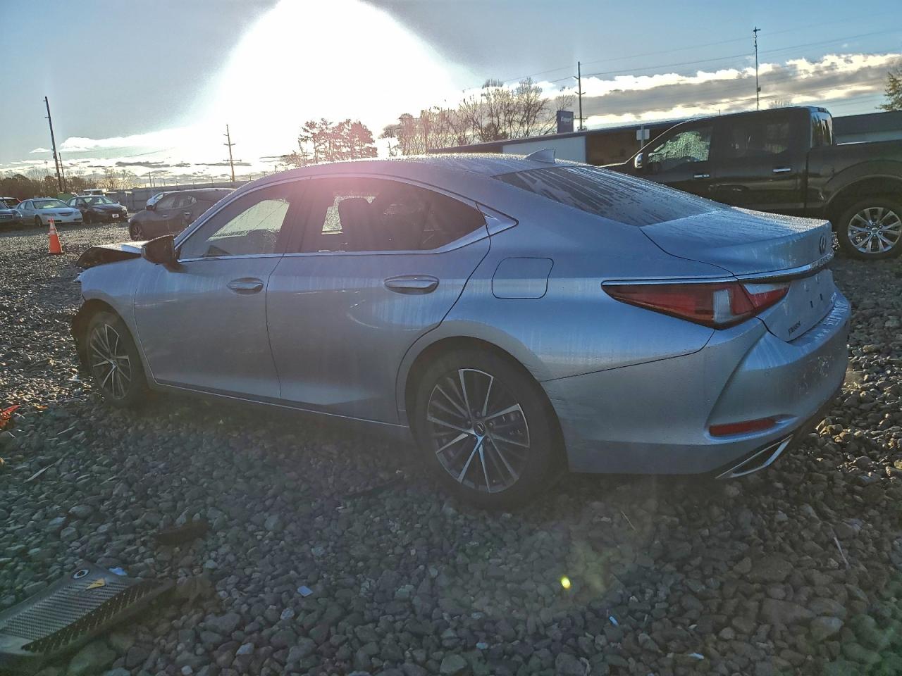 2024 Lexus ES350 VIN 58ADZ1B15RU175325 photo 2