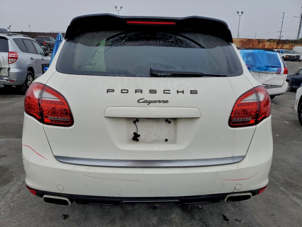 2011 Porsche Cayenne VIN WP1AA2A24BLA07935 photo 6