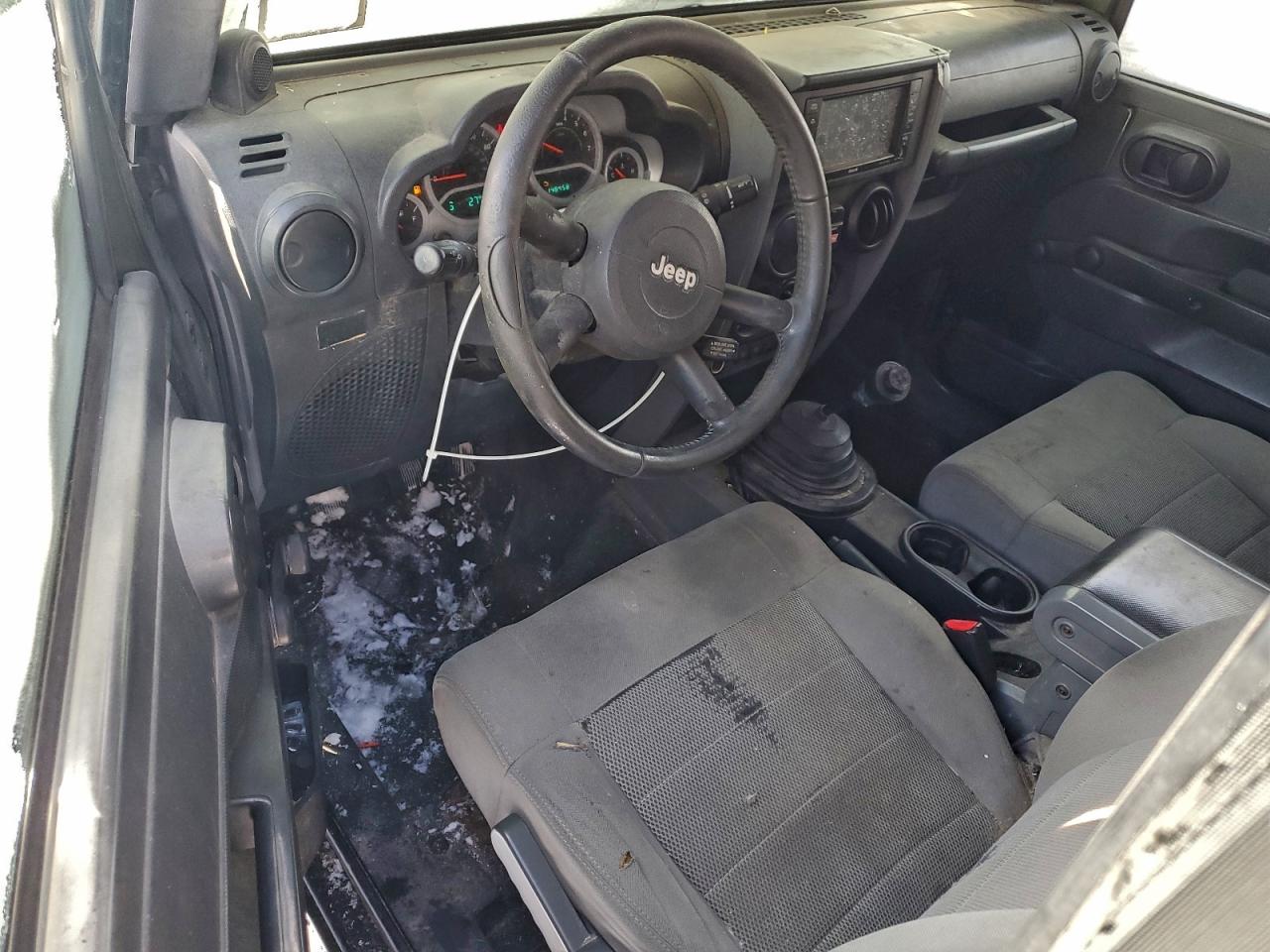 2008 Jeep Wrangler / VIN 1J4GA641X8L556547 photo 8