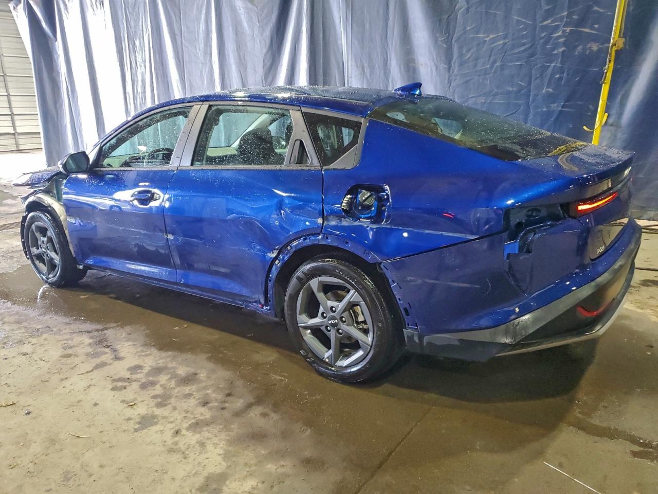 2025 Kia All other VIN 3KPFT4DE2SE164441 photo 2