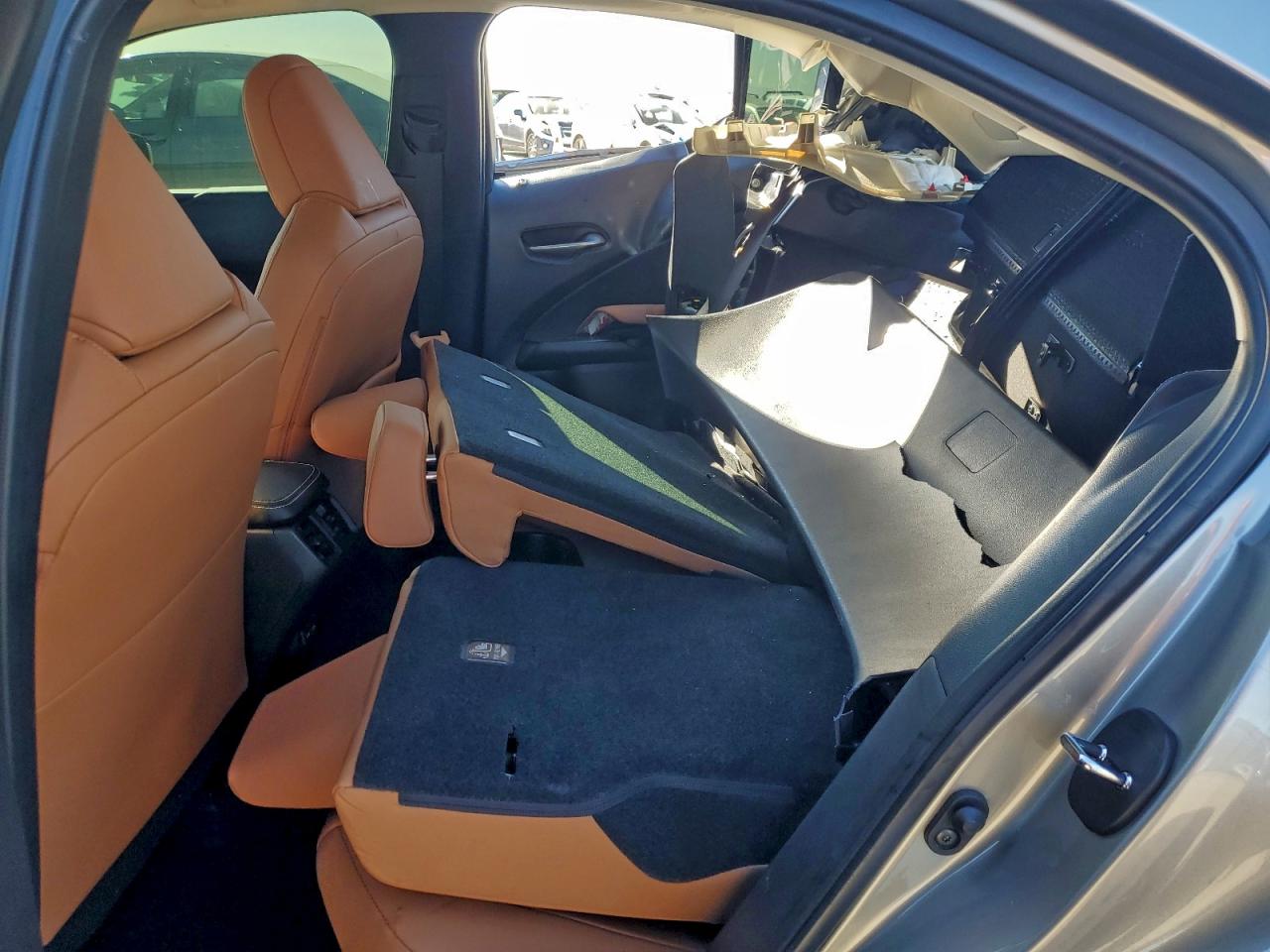2022 Lexus Ux 250h ba VIN JTHX9JBH9N2059961 photo 10