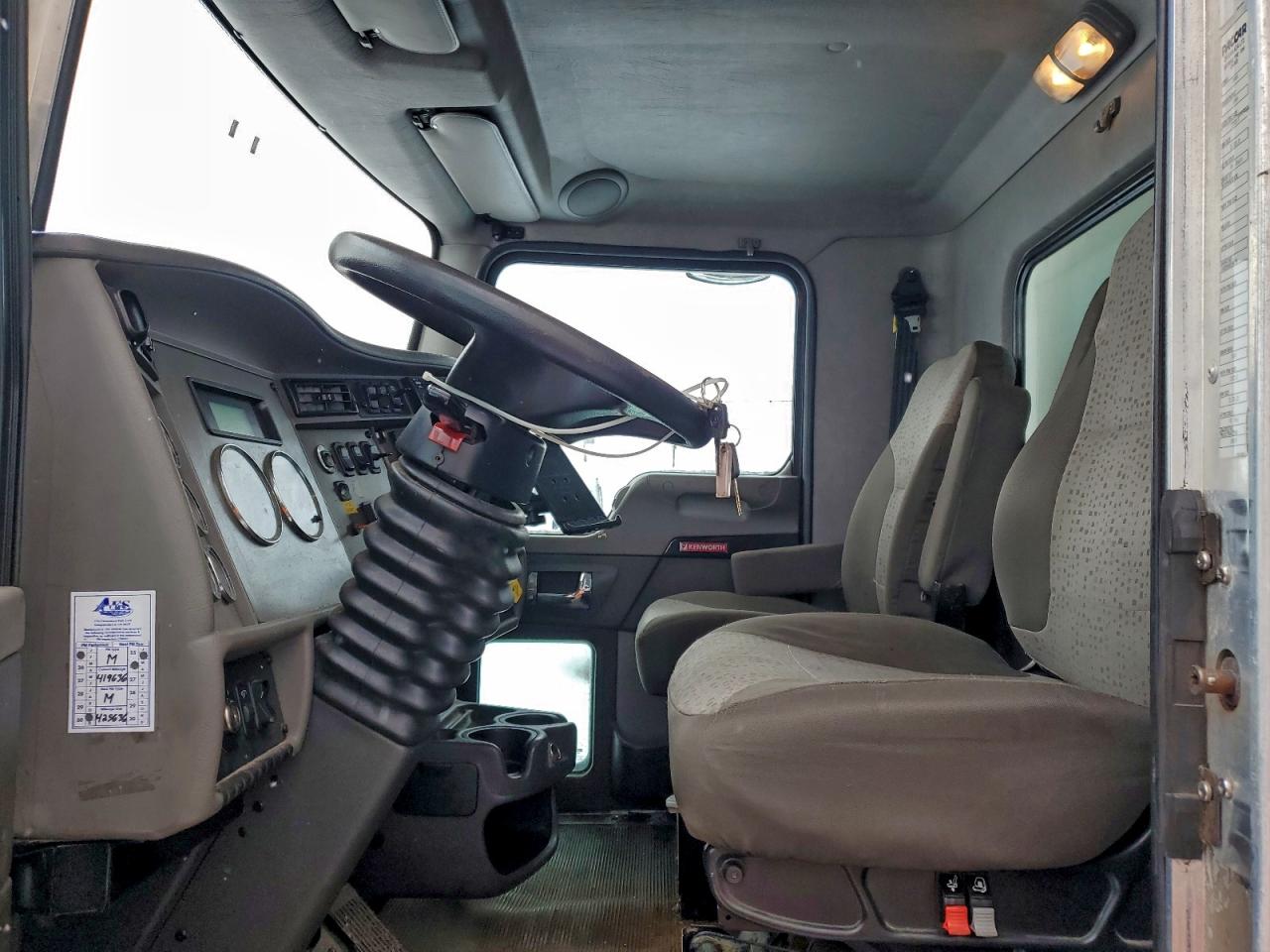 2017 KENWORTH All other VIN 2NKHHM6X3HM156618 photo 7