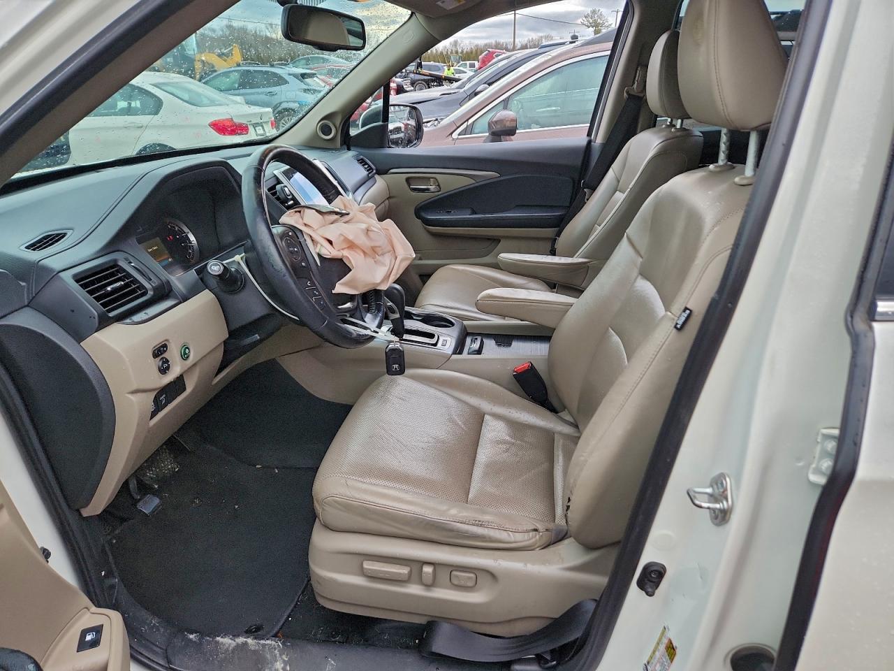 2018 Honda Ridgeline VIN 5FPYK3F65JB008356 photo 7