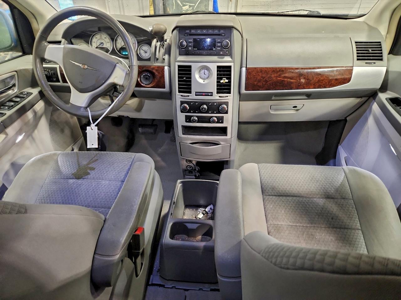 2010 Chrysler Minivan VIN 2A4RR5DX1AR441414 photo 8