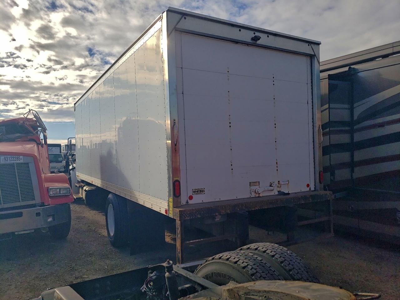 2019 FREIGHTLINER All models VIN 1FVACXFC9KHKH7448 photo 3