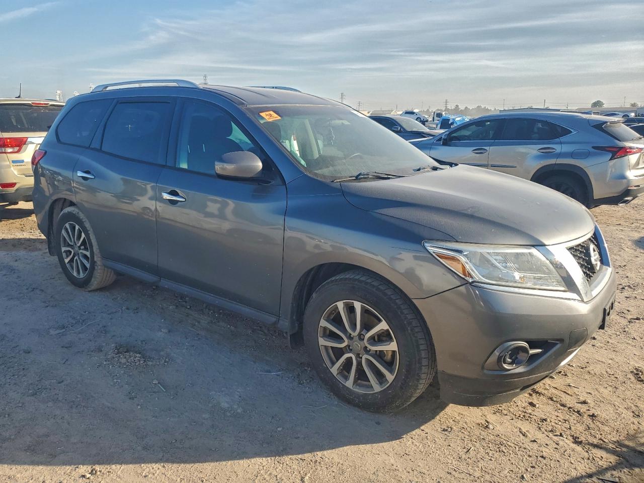 2015 NISS Pathfinder VIN 5N1AR2MN0FC718257 photo 4