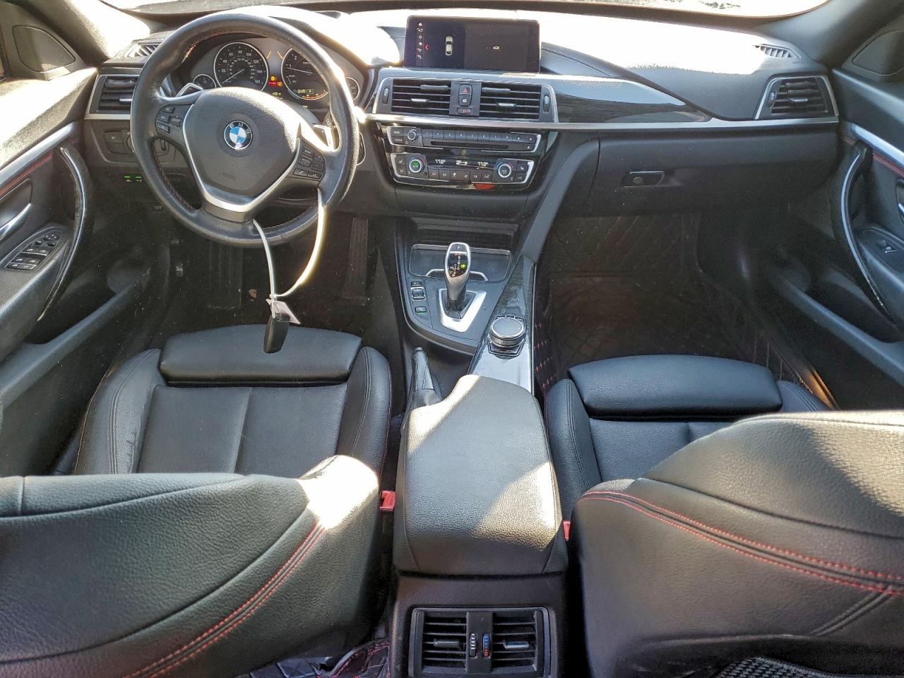 2018 BMW 3 series VIN WBA8Z9C53JB219705 photo 8