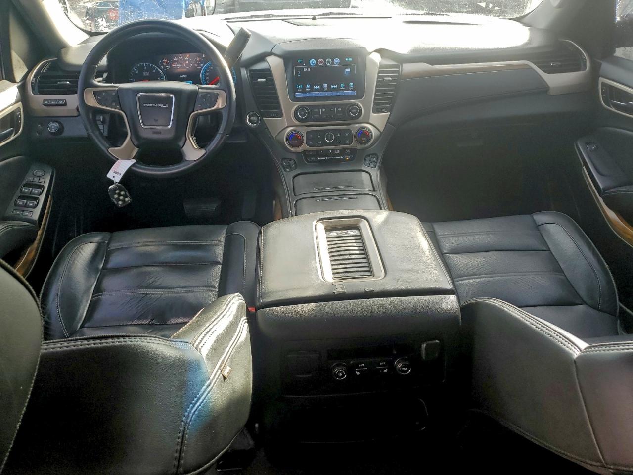 2019 GMC Yukon VIN 1GKS1HKJ1KR380317 photo 8