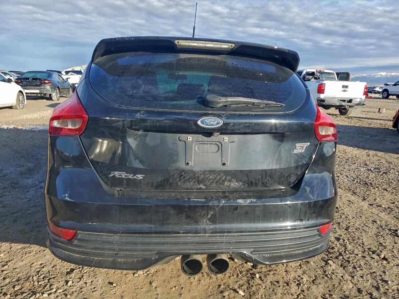 2016 Ford Focus VIN 1FADP3L90GL337212 photo 6
