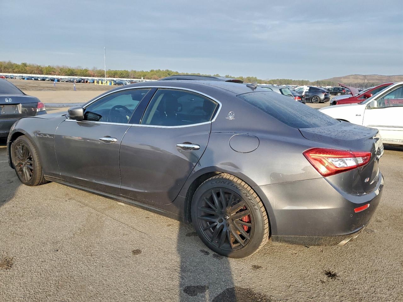 2016 Maserati All models VIN ZAM57RTA7G1183780 photo 2