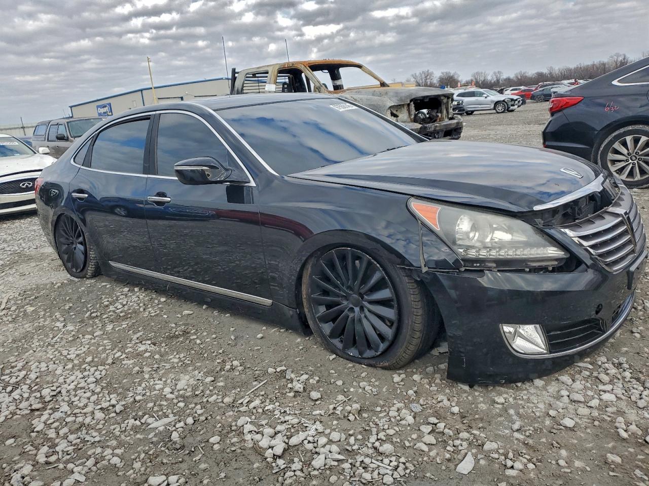 2015 Hyundai Equus VIN KMHGH4JH3FU093323 photo 4