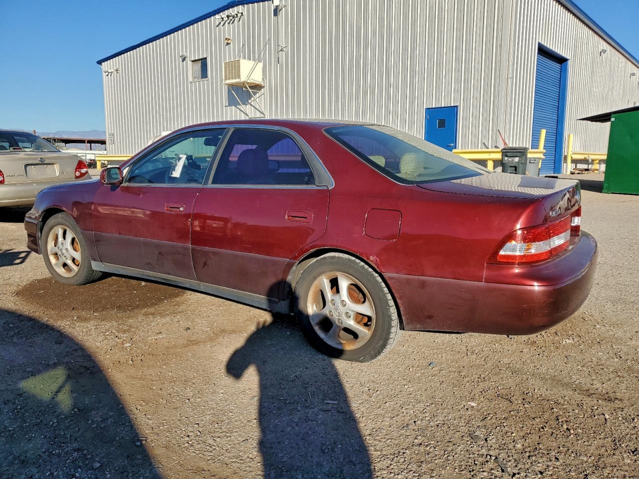 2000 LEXUS Es300 VIN JT8BF28G5Y5084415 photo 2