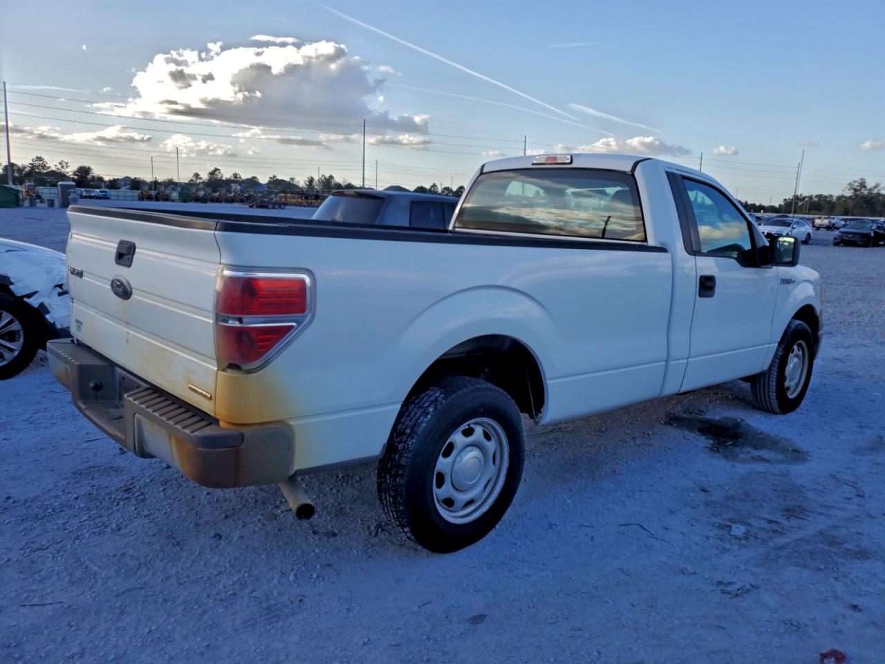2013 Ford All models VIN 1FTMF1CM0DKG41972 photo 3