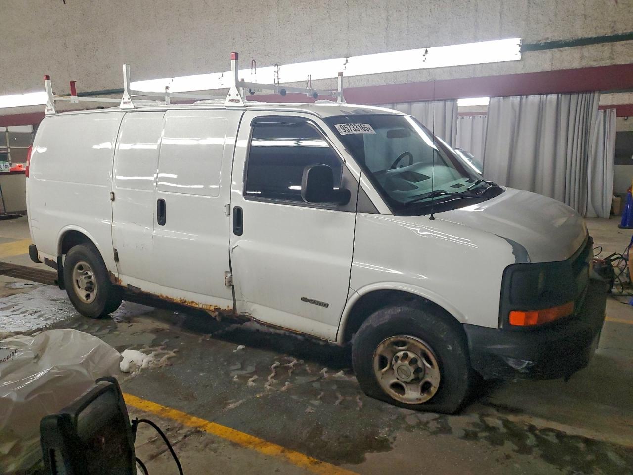 2005 CHEVROLET Express VIN 1GCGG25V551187201 photo 4