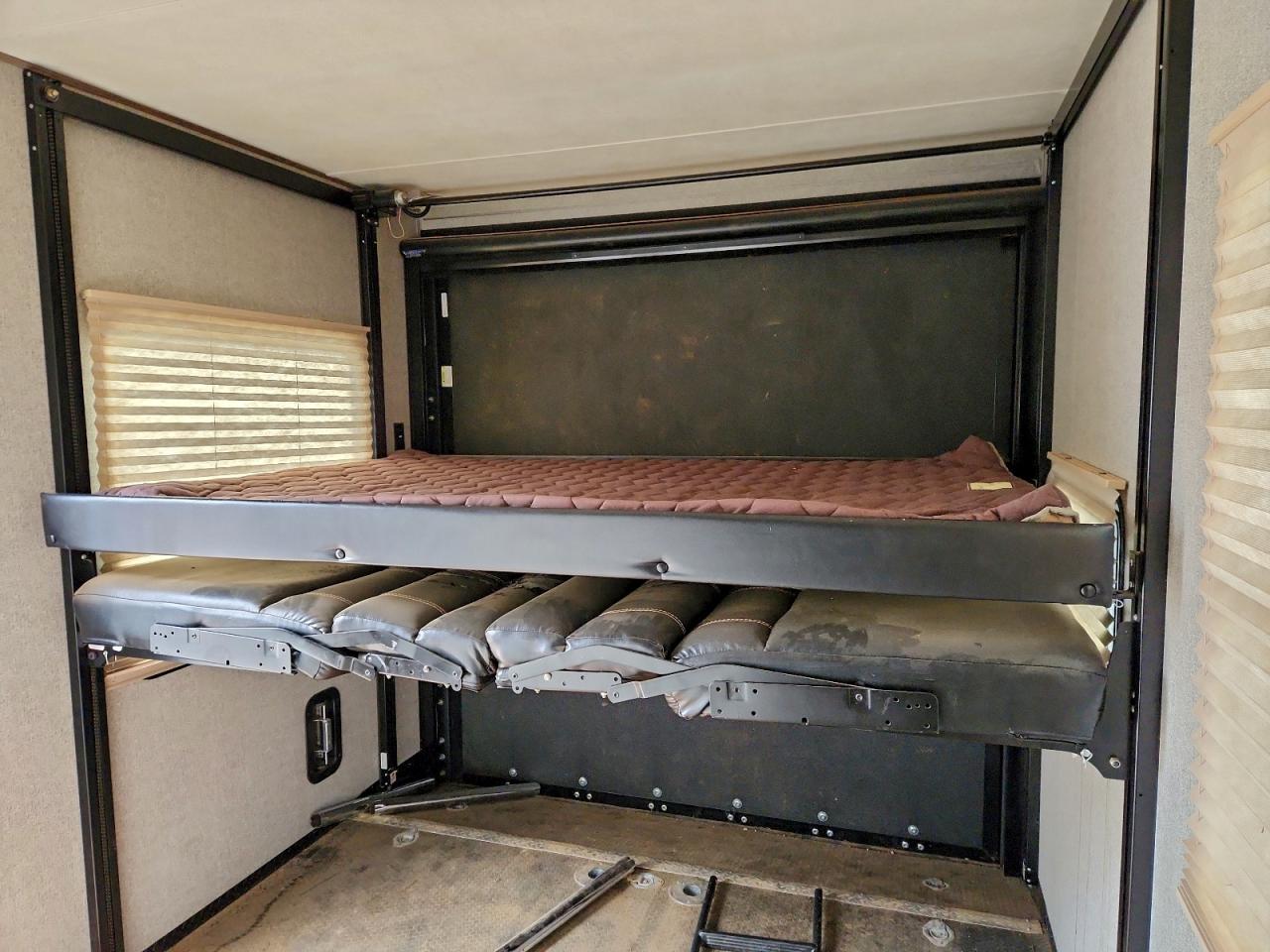 2018 KEYSTONE Unknown VIN 4YDT37022JZ996412 photo 5