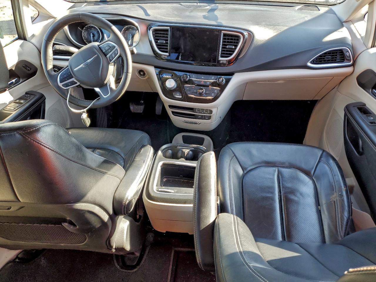 2022 Chrysler Pacifica VIN 2C4RC1BG2NR169500 photo 8