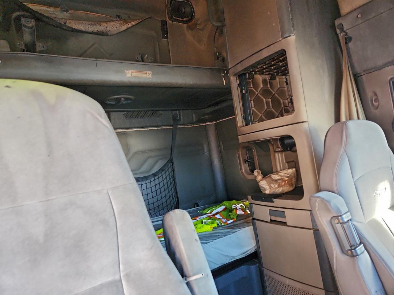 2015 FREIGHTLINER All other VIN 3AKJGLD52FSGC7132 photo 6