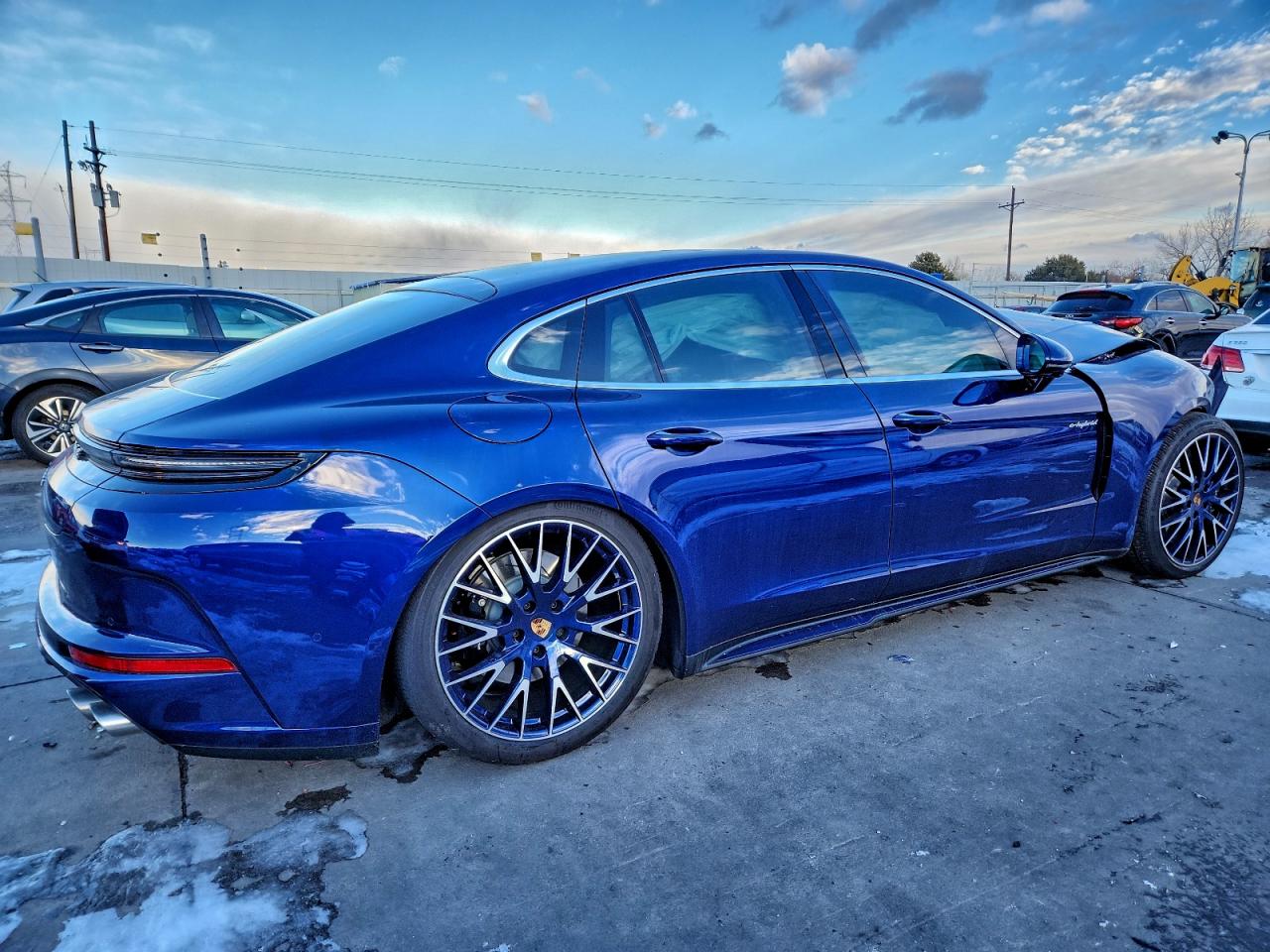 2025 Porsche Panamera VIN WP0AC2YA2SL060562 photo 3
