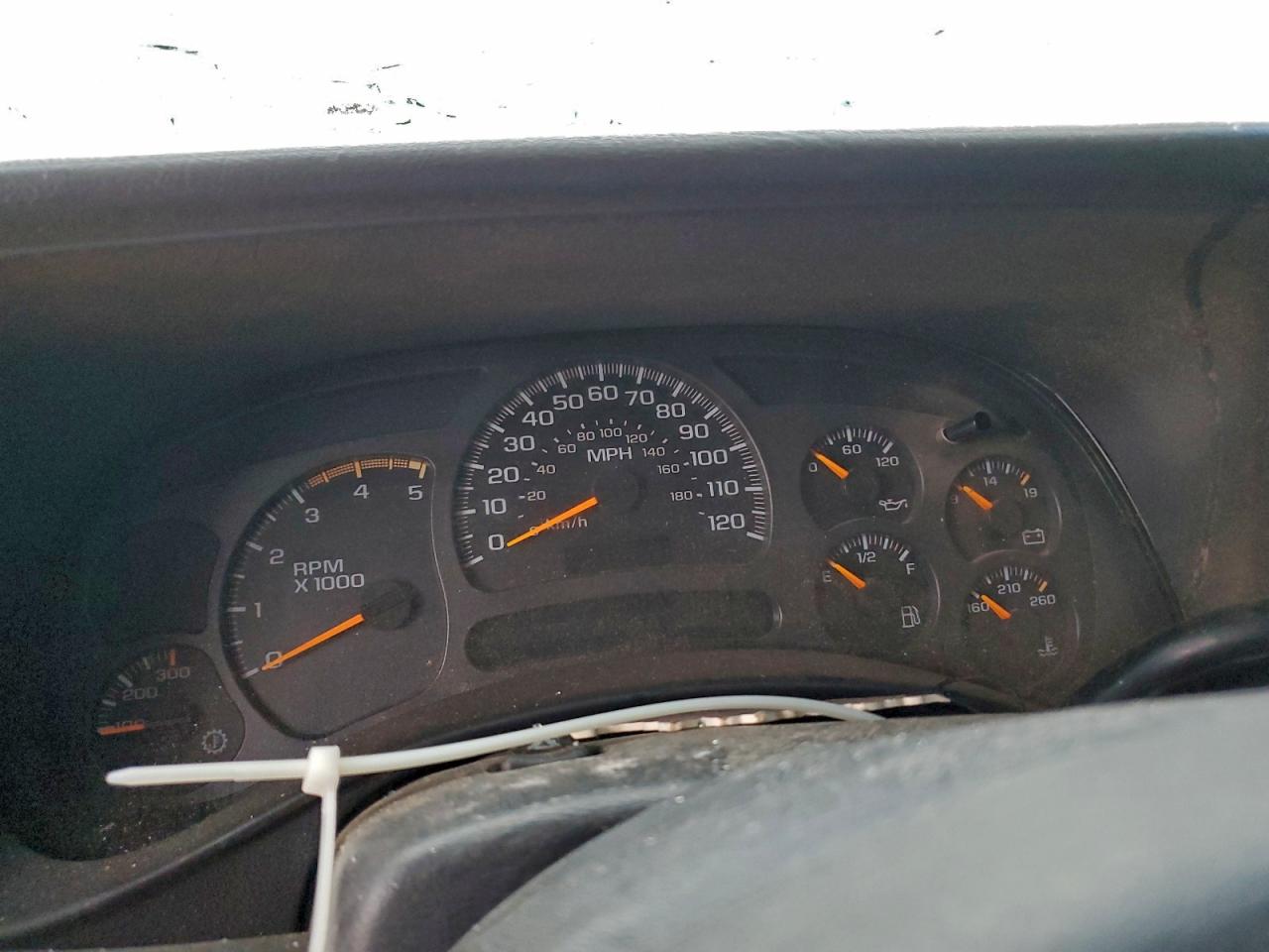 2004 CHEV Silverado VIN 1GCHK23174F142703 photo 9