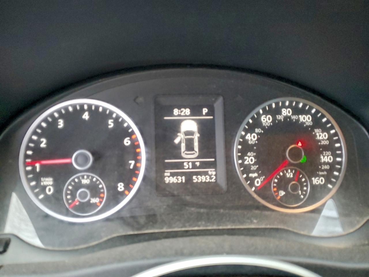 2017 Volkswagen Tiguan VIN WVGAV7AX3HK024220 photo 9